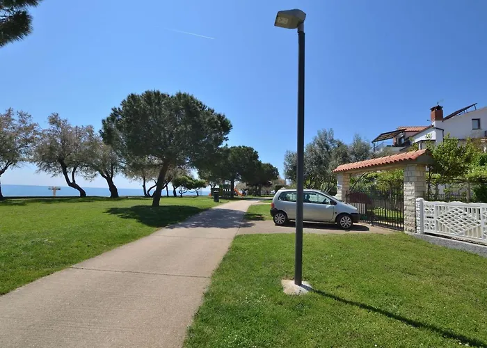 Pintar Lejlighed Novigrad Istria